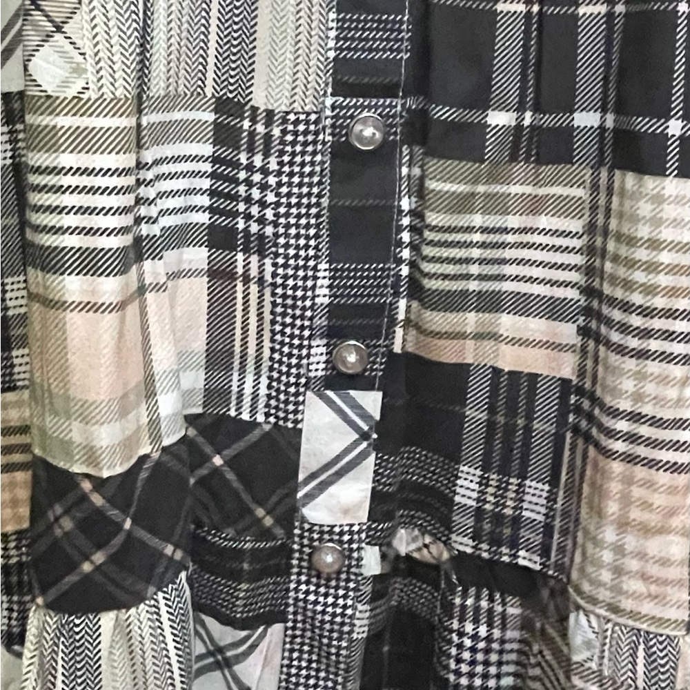 Cato cozy patchwork plaid, tiered midi dress. Collard, long sleeves, & pockets. - Picture 4 of 4